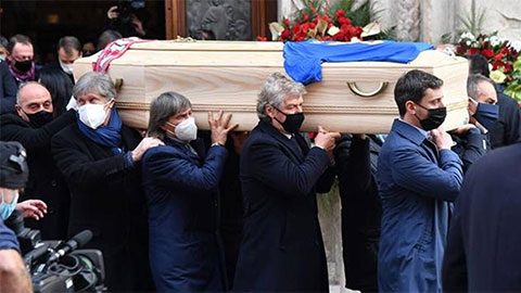 Kẻ trộm hành động táo tợn trong đám tang của Paolo Rossi