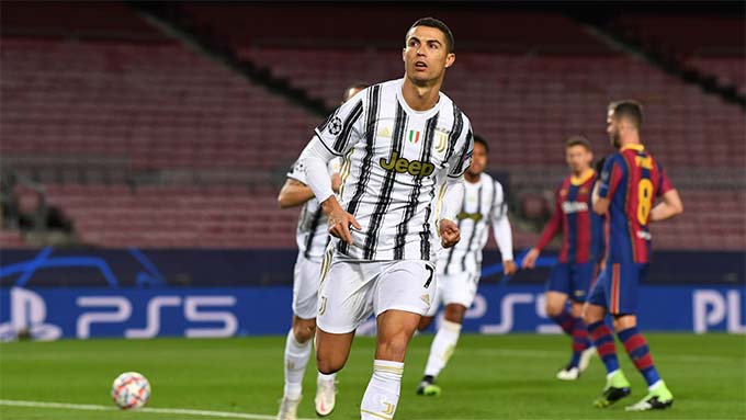 Dù đã 35 tuổi, song Ronaldo vẫn tỏ ra vô cùng sung mãn