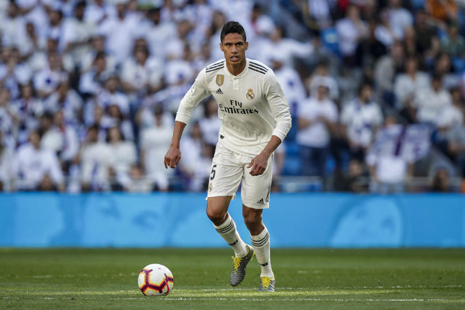 Varane cùng Real vô địch La Liga 2019/20