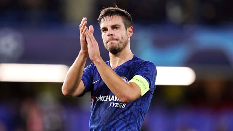 Chelsea: Khi khó có Azpilicueta