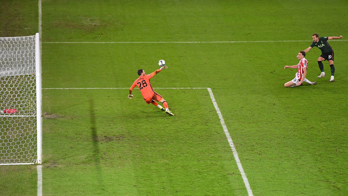 Kane ghi bàn thắng ấn định tỷ số cho Tottenham
