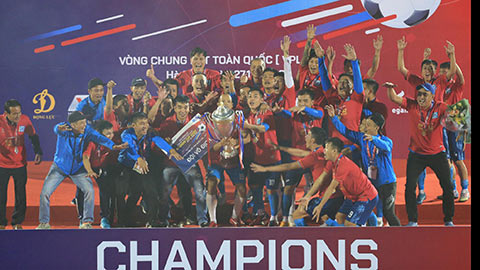 Song Hùng trở thành tân vương của Giải bóng đá 7 người vô địch toàn quốc