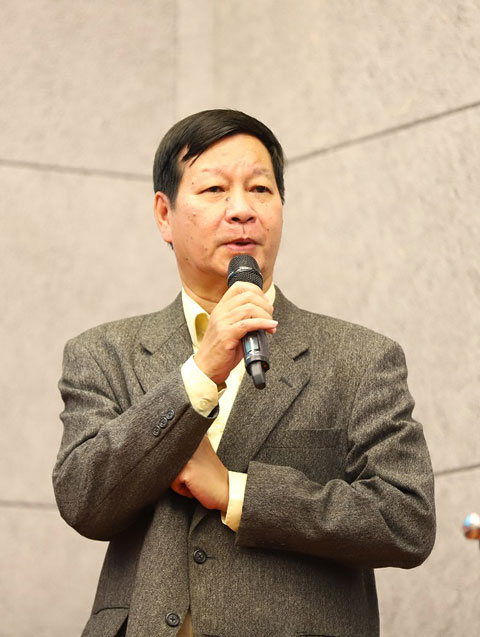 Ông Lê Khắc Hiệp - Phó Chủ tịch Tập đoàn Vingroup, Chủ tịch Hội đồng Quản lý Quỹ Đầu tư và Phát triển Tài năng Bóng đá trẻ Việt Nam PVF phát biểu tại buổi lễ tốt nghiệp học viên 2020