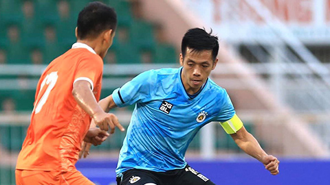 Hà Nội FC suýt thua tân binh Bình Định