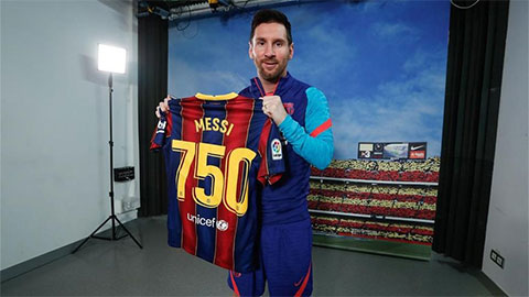 Messi nói gì khi cán mốc 750 trận cho Barca?