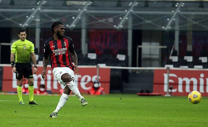Kessie nâng tỷ số lên 2-0 cho Milan ở phút 36