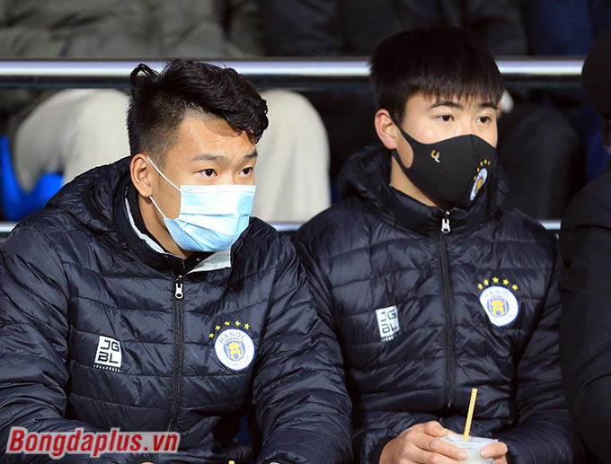 Bộ đôi trung vệ Thành Chung, Duy Mạnh của Hà Nội FC không thể thi đấu vì chấn thương 