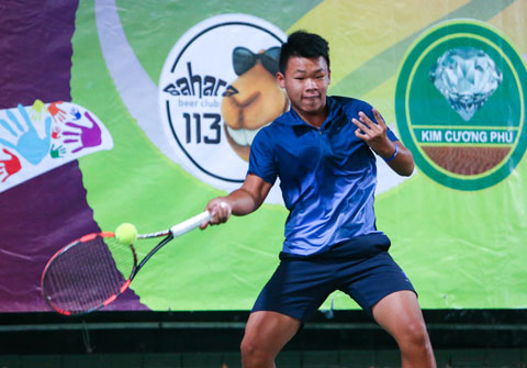 Tay vợt Nguyễn Đại Khánh