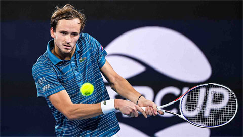 Tay vợt số một của Nga, Daniil Medvedev đang sở hữu bốn chiến thắng và một thất bại ở nội dung đơn nam tại ATP Cup