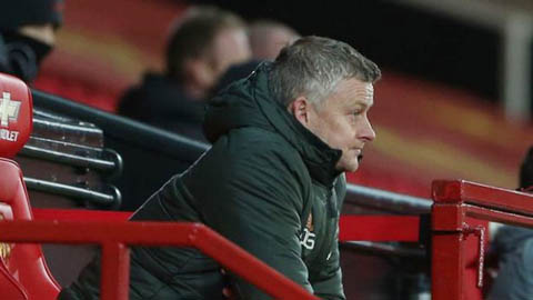 Solskjaer chỉ trích trọng tài và hàng thủ MU ở trận thua Sheffield United