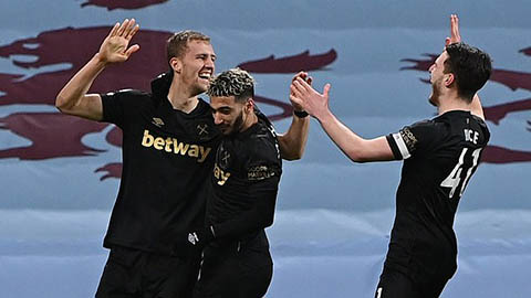 Cầu thủ West Ham sẽ không được thưởng dù có giành vé dự Champions League Cầu thủ West Ham sẽ không được thưởng dù có giành vé dự Champions League