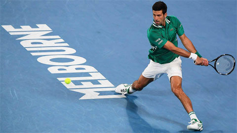 Djokovic ra quân thắng lợi ở Australian Open 2021