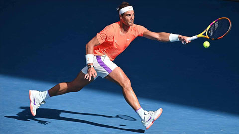 Nadal vào tứ kết Australian Open lần thứ 13