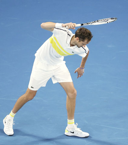 Daniil Medvedev bất lực trước Djokovic trong trận chung kết Úc mở rộng vừa qua