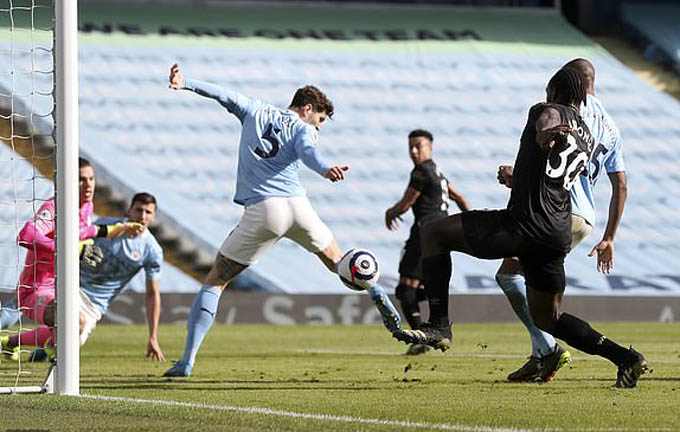 Stones và Dias đều ghi bàn ở trận Man City vs West Ham