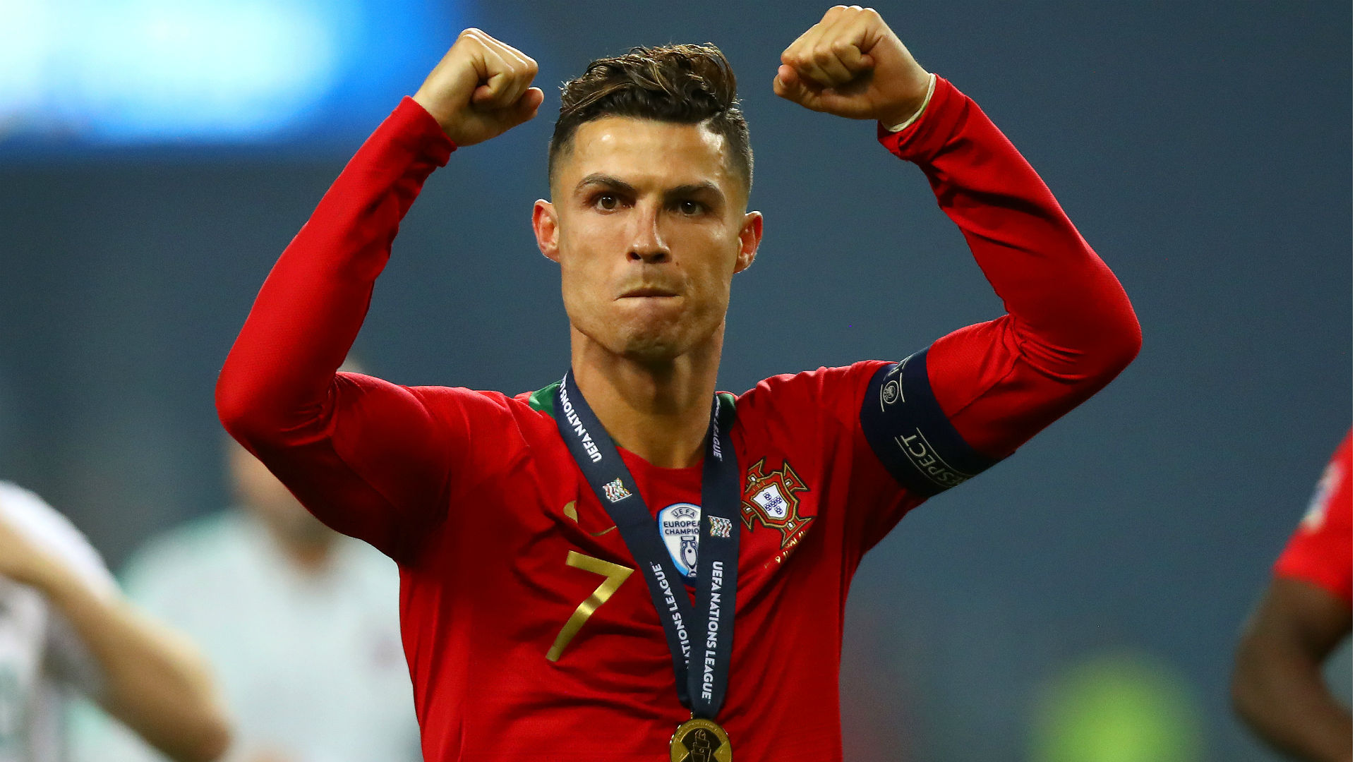 Ronaldo là nhà ĐKVĐ EURO