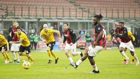 Bùa hộ mệnh của Milan là 'thần penalty'