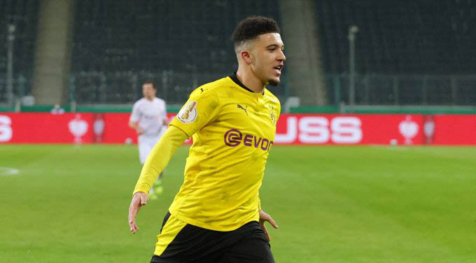 1. Jadon Sancho (Borussia Dortmund): Cùng Haaland, Sancho đang là "tài sản" giá trị nhất của Dortmund khi được định giá 100 triệu euro. Riêng ở mùa giải 2020/21, Sancho có 12 bàn và 16 kiến tạo sau 31 trận. Anh được MU săn đó trong cả Hè 2020 và lúc này, Dortmund vẫn cố gắng để giữ chân Sancho lâu nhất có thể