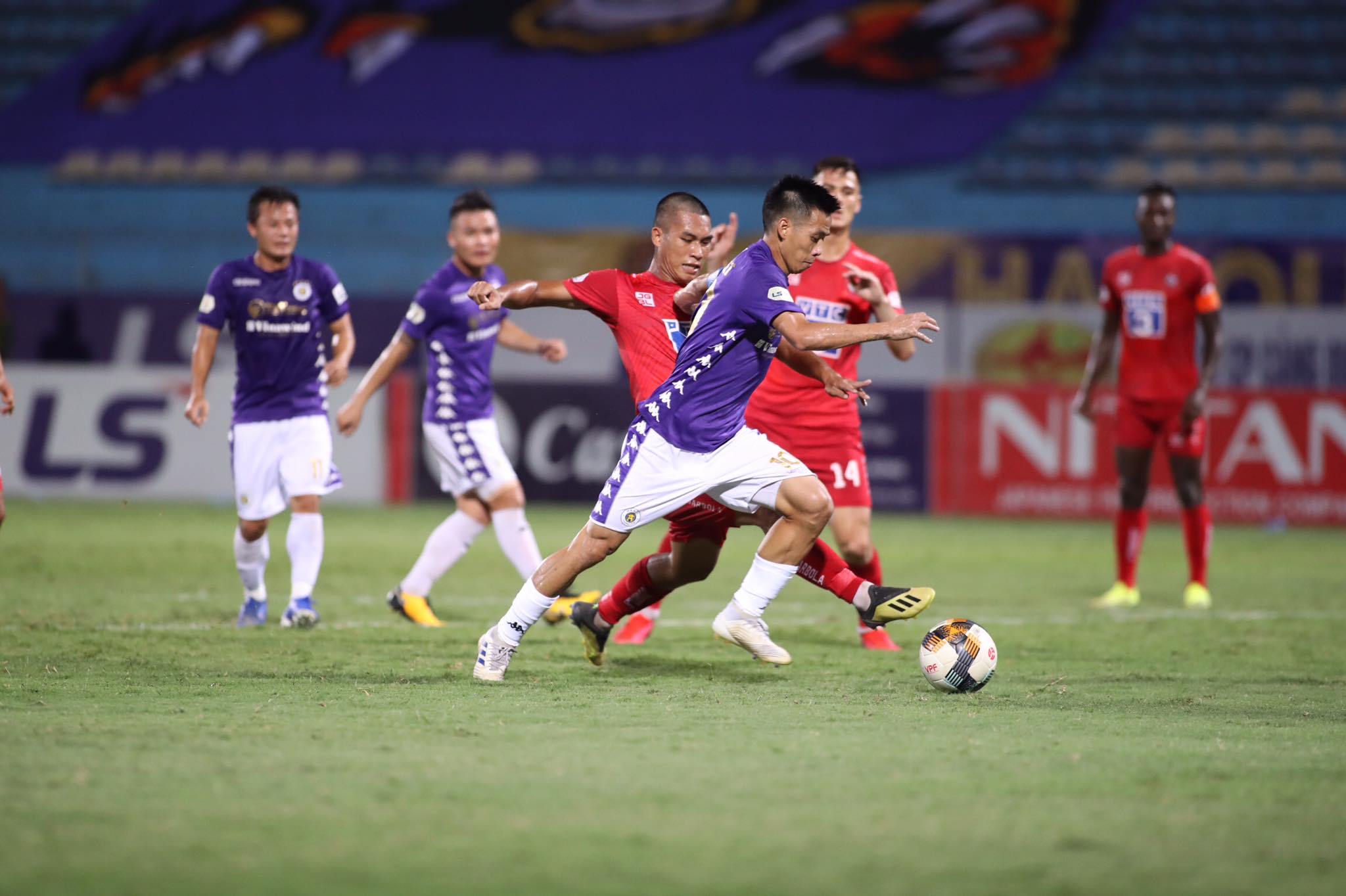 Hà Nội FC hạ quyết tâm có chiến thắng ngay trên sân của đội đầu bảng Hải Phòng để trở lại đường đua - Ảnh: Minh Tuấn 