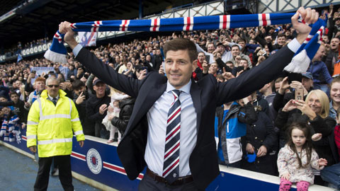 Steven Gerrard cùng Rangers vô địch Scotland: Một hành trình thần kỳ