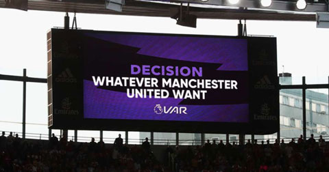 "Quyết định là bất cứ điều gì Man United muốn", 1 CĐV chế ảnh để mỉa mai