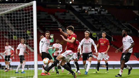 CĐV mắng Maguire vì trung vệ trị giá 80 triệu bảng không biết ghi bàn CĐV mắng Maguire vì trung vệ trị giá 80 triệu bảng không biết ghi bàn