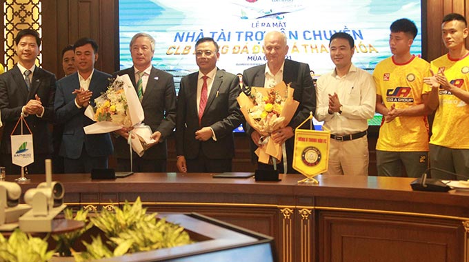 Đông Á Thanh Hoá liên tục nhận được sự tài trợ của nhiều công ty lớn