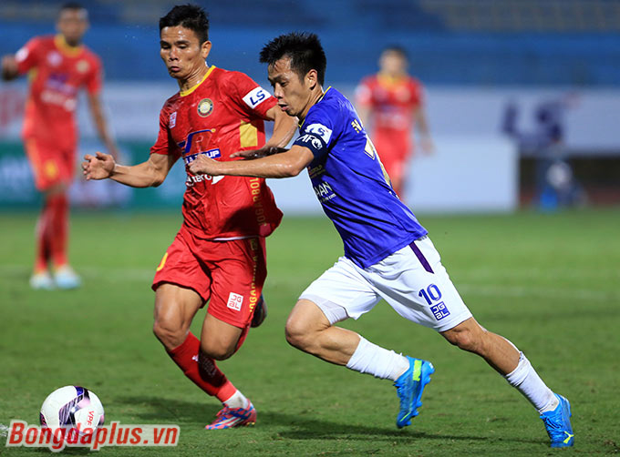 Hai chiến thắng liên tiếp giúp Hà Nội FC vươn lên giữa BXH của V.League sau 4 vòng đấu 