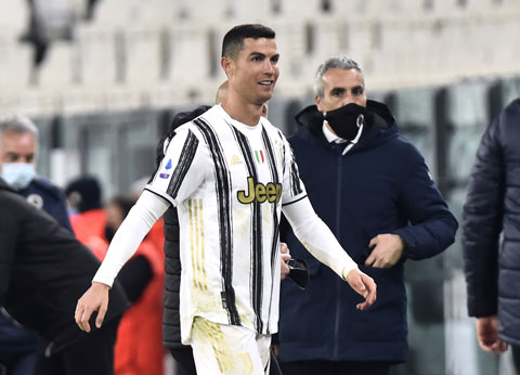 Ronaldo chỉ còn hợp đồng với Juventus đến mùa Hè 2022