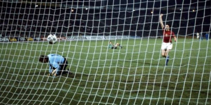 Cú sút penalty huyền thoại của Panenka đem về chức vô địch EURO 1976 cho ĐT Tiệp Khắc