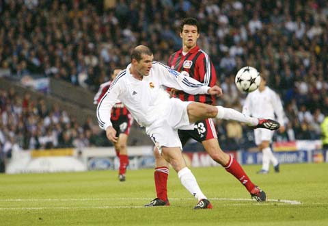 Cú volley thành bàn của Zidane tại chung kết Champions League 2002