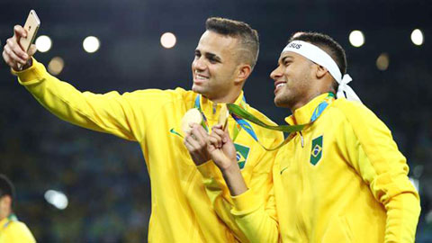 Luan từng đá cặp với Neymar tạo thành cặp "song sát" của ĐT Brazil