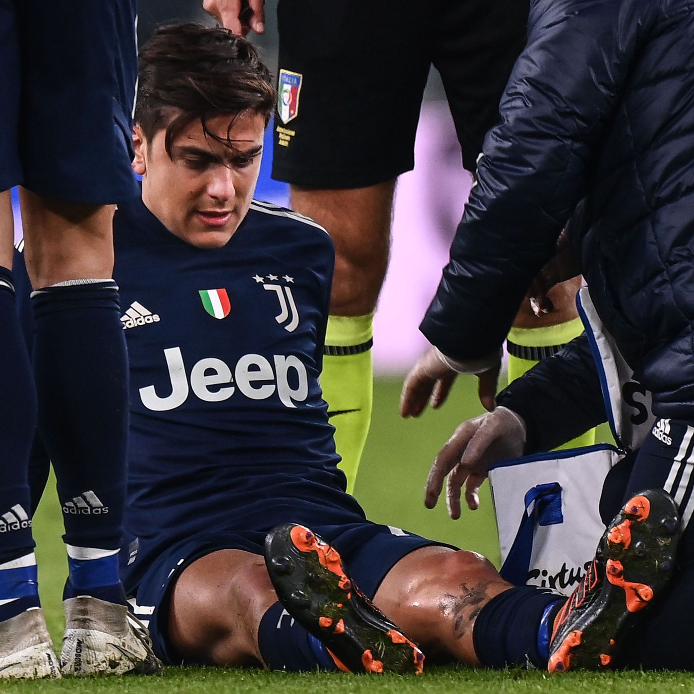 Dybala cũng đang mất tương lai ở Juventus vì chấn thương