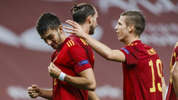 Torres và Olmo ghi 2 bàn trong 2 phút trận Tây Ban Nha vs Kosovo
