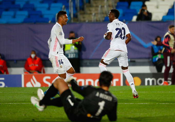 Vinicius ấn định tỷ số 3-1 trận đấu Real vs Liverpool ở phút 65