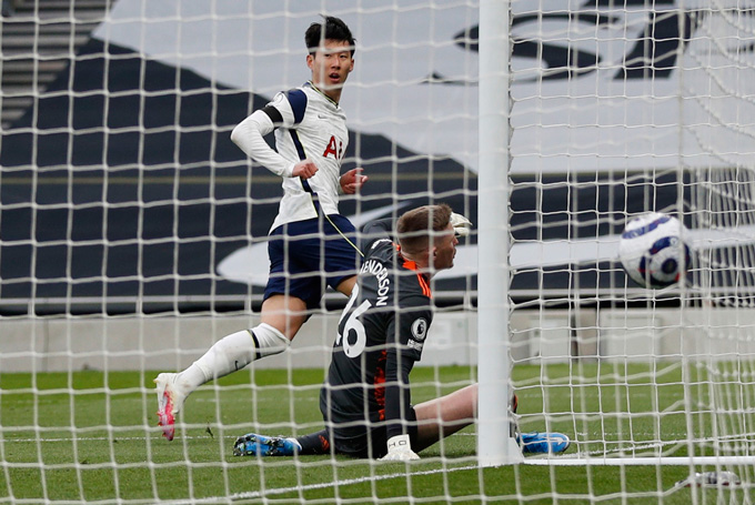 Son Heung-min mở tỷ số trận Tottenham vs MU ở phút 40