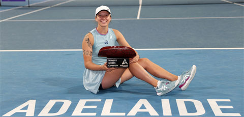 Iga Swiatek hạ Belinda Bencic ở chung kết giải WTA tại Adelaide