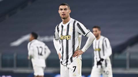 Juventus đang phải trả Ronaldo khoản lương lên tới 31 triệu euro/năm trước thuế