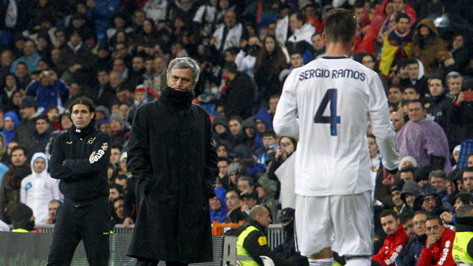 Ramos và Mourinho xung đột vì Casillas
