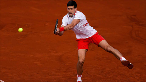 Djokovic vào tứ kết Serbia Open 2021