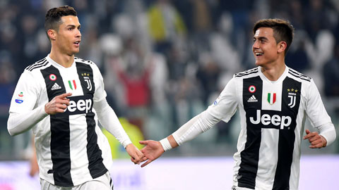 Mùa này, Ronaldo (trái) & Dybala ít có dịp sánh vai bên nhau trên hàng công của Juve