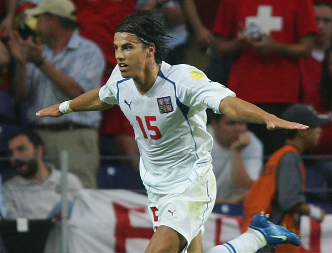Milan Baros của ĐT CH Czech là Vua phá lưới EURO 2004
