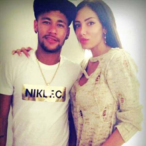 Neymar có thời gian ngắn lái “máy bay” Soraja