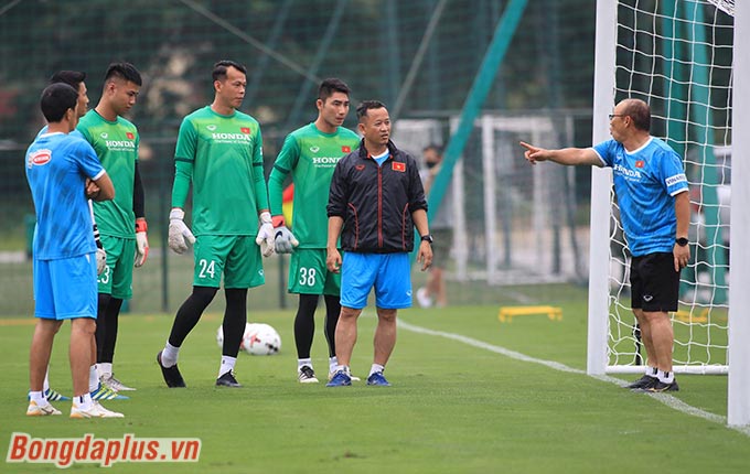 HLV Park Hang Seo dặn dò kỹ lưỡng 4 thủ môn lên tuyển Việt Nam lần này 