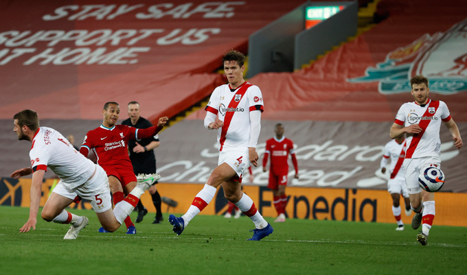 Thiago ấn định tỷ số 2-0 trận Liverpool vs Southampton