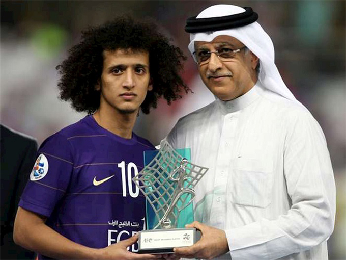 Cầu thủ xuất sắc nhất châu Á 2016- Omar Abdulrahman đã vắng mặt trong đội hình UAE