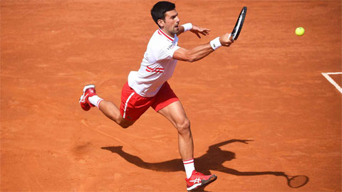 Djokovic lần thứ 15 vào tứ kết ở Rome