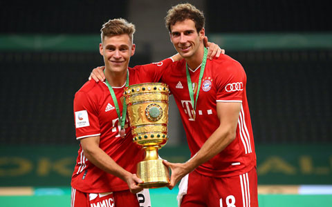 Kimmich (trái) và Goretzka đang giành được nhiều thành công tại Bayern