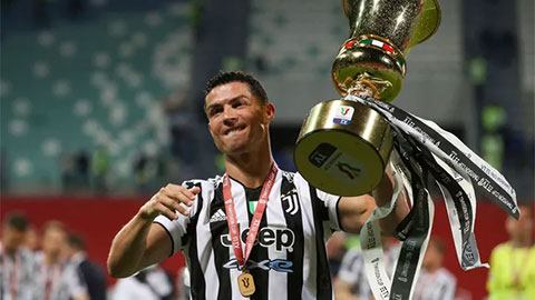 Ronaldo lập thêm kỷ lục vô tiền khoáng hậu
