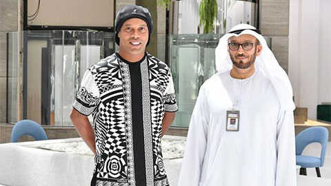 Ronaldinho đổi đời sau thời kỳ không một xu dính túi